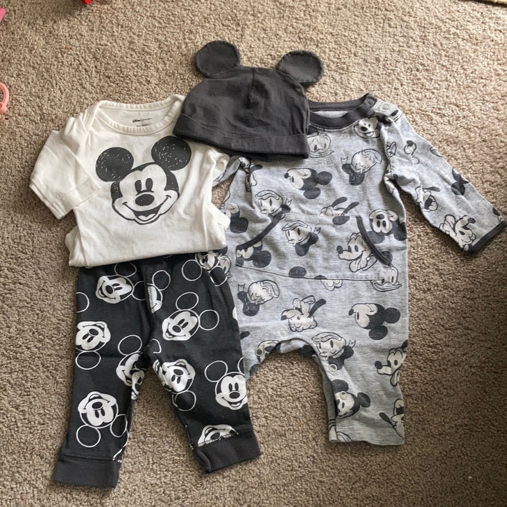 Disney Mickey Mouse Baby Set